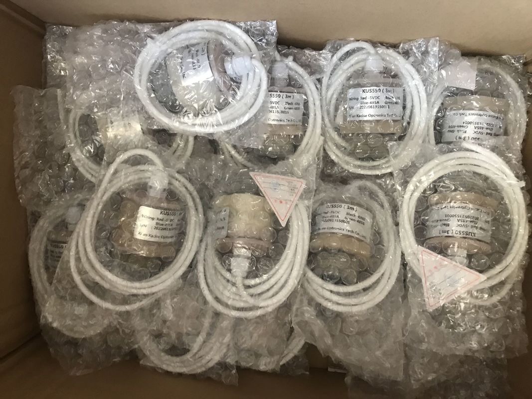 جهاز استشعار مستوى الموجات فوق الصوتية المقاومة للماء KUS550 PTFE مع إخراج RS485 ومدى القياس 3m