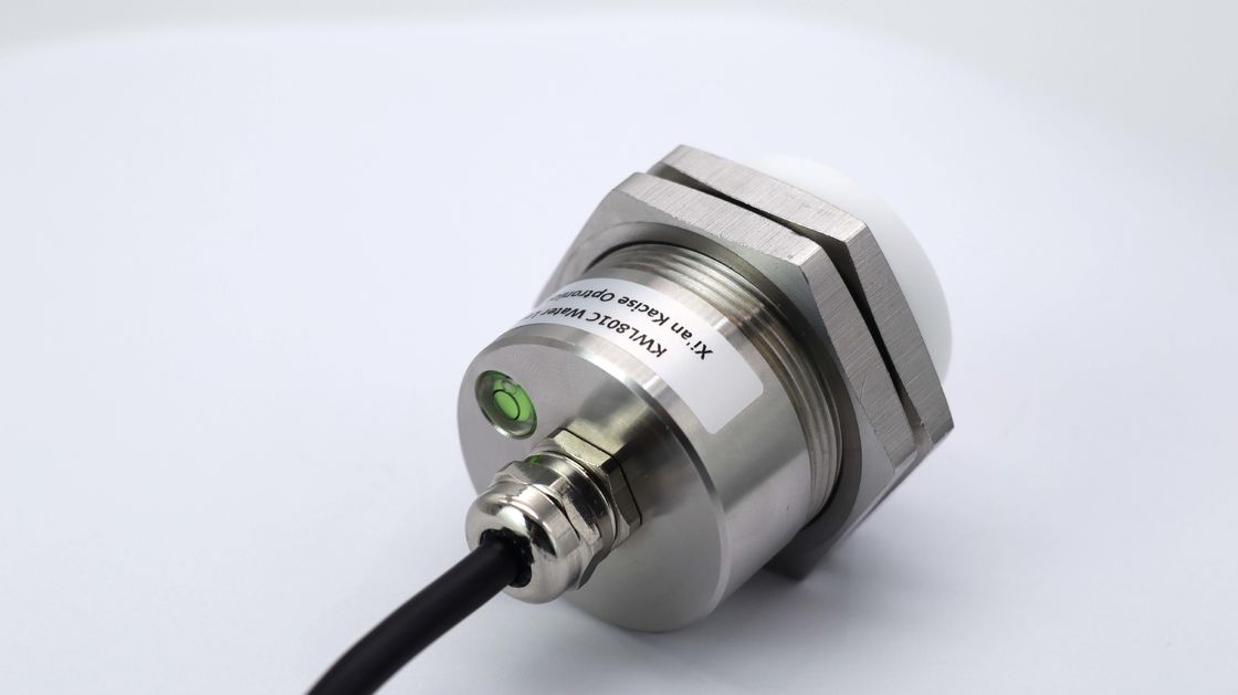 IP68 جهاز إرسال مستوى رادار 80GHz المقاوم للماء بدقة ± 2mm لقياس المسافة الدقيقة