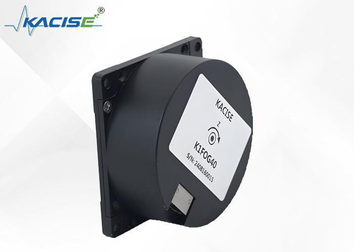 الجيروسكوب الضوئي الرقمي عالي الدقة مع 70 × 70 × 32 ملم الأبعاد و -40 ° C ٪ + 70 ° C درجة حرارة التشغيل للملاحة بدون طيار