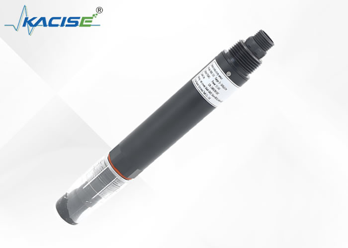 مستوى الحماية IP68 جهاز استشعار جودة المياه KWS-350 يقيس 0.2mS / cm إلى 200mS / cm بدون جهاز تحكم