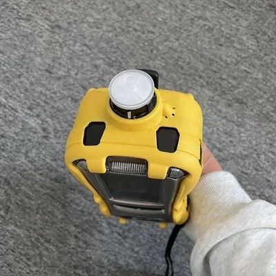 مراقب متعدد الغازات المحمول اللاسلكي MultiRAE Lite (النموذج: PGM-6208/PGM-6208D)