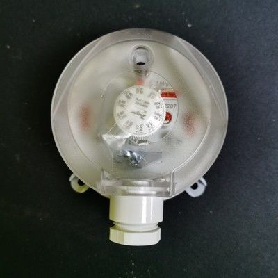 Dwyer ADPS-03-2-N مفتاح الضغط التفاضلي القابل للتعديل مع مفتاح SPDT نوع NEMA 13 الحجرة ومعايرة مستوى مزدوج