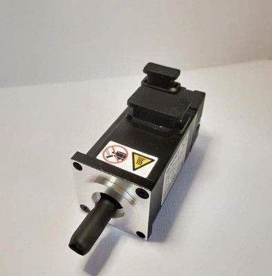 الابتكار 1KW إلى 7.5KW محرك خدمة مع 0.16-48 NM عزم تشكيل لمعدات كهربائية متعددة الوظائف