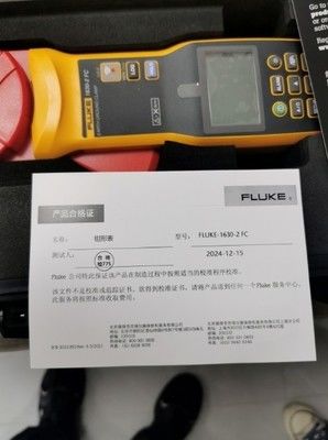 فلوك 1630-2 FC المقبض الأرضي أقصى فولتاج إلى الأرض 1000 فولت بطارية نوع AA القلي IEC EN LR6 x4