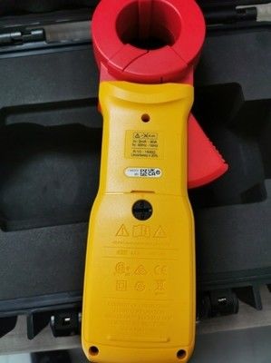فلوك 1630-2 FC المقبض الأرضي أقصى فولتاج إلى الأرض 1000 فولت بطارية نوع AA القلي IEC EN LR6 x4