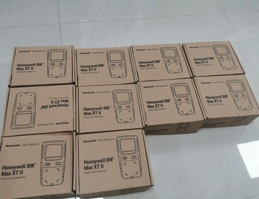 هانيول BW Max XT II كاشف غازات متعددة 8-13 ساعة بطارية وقت تشغيل نوع الإنذار البصري للسلامة الصناعية