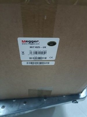 اختبار العزل Megger MIT1025-UK مع مخرج ، 20 Teraohms مقاومة ، 10kV عدة نطاق الاختبار الجهد