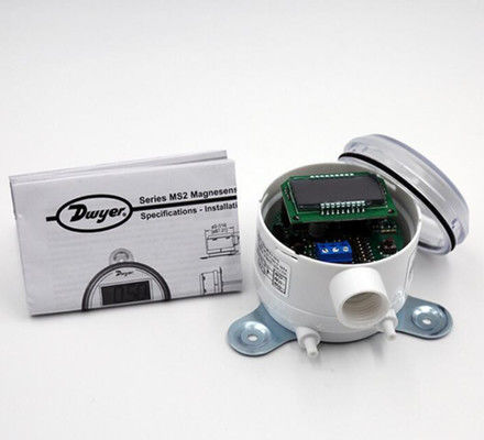 ناقل الضغط التفاضلي Dwyer Magnesense MS-111 مع إشارات الخروج المزدوجة القابلة للتكوين في الميدان وغرفة NEMA 4X القوية