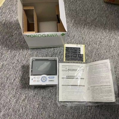 UT35A جهاز تحكم درجة الحرارة الرقمي مع شاشة LCD ملونة ذات 14 قطعة ، ومراقبة تسلسل السلم ، واتصالات إيثيرنث