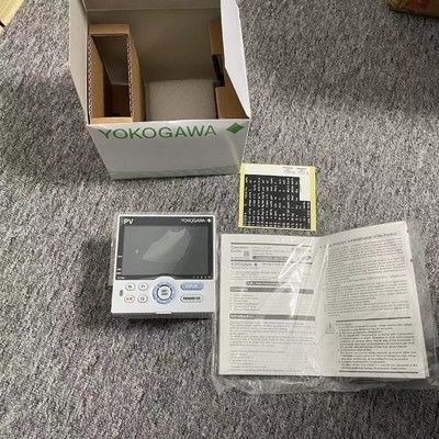 UT35A جهاز تحكم درجة الحرارة الرقمي مع شاشة LCD ملونة ذات 14 قطعة ، ومراقبة تسلسل السلم ، واتصالات إيثيرنث