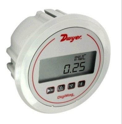 مقياس الضغط التفاضلي الرقمي DigiMag من سلسلة Dwyer DM-1000 مع شاشة LCD ومكافأة درجة الحرارة وقياس متعدد الوظائف