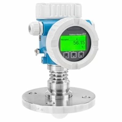 جهاز استشعار مستوى الرادار E+H FMR62B مع مسافة قياس 80 M، درجة حرارة العملية -40...+200 °C ودقة +/- 1 ملم