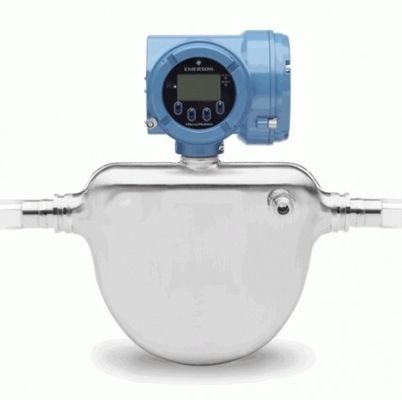 جهاز إرسال Rosemount Micro Motion 5700 مثبت على الميدان مع شاشة عرض رسومية بإضاءة خلفية قابلة للتكوين I/O وبروتوكولات اتصال متعددة