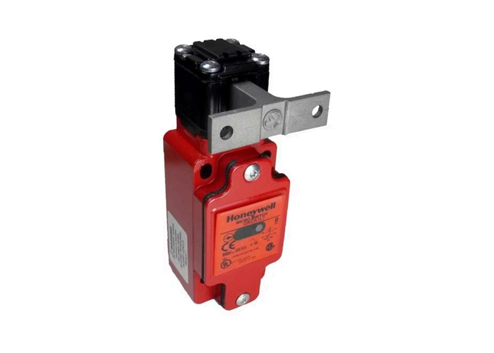 GK Series Key Operated Safety Interlock Switch with IP67 NEMA 1 4 12 13 Rating and -25 °C to 85 °C Operating Range